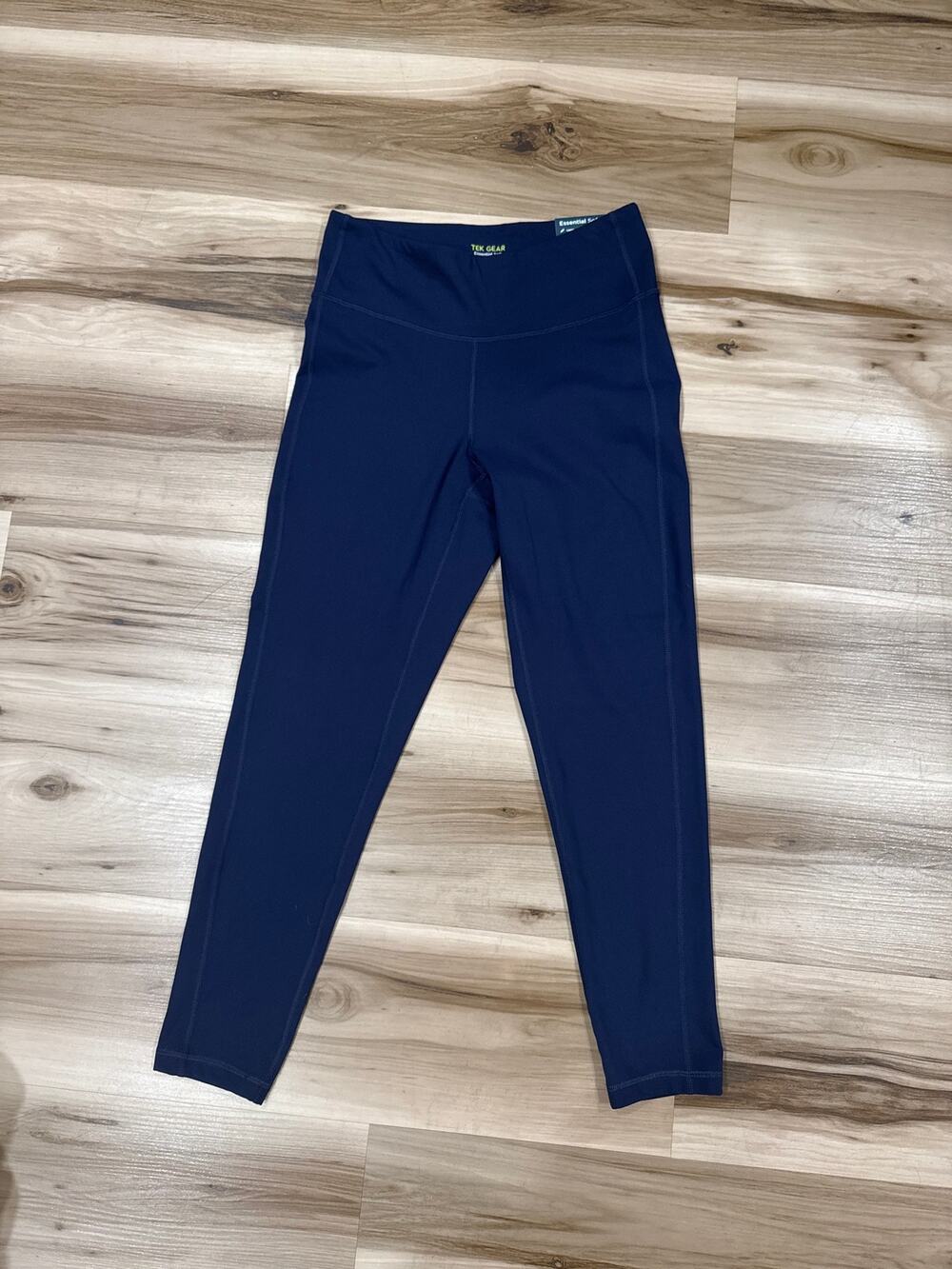 Tek Gear 7/8 High Rise Essential Soft Navy Blue Legging Size M